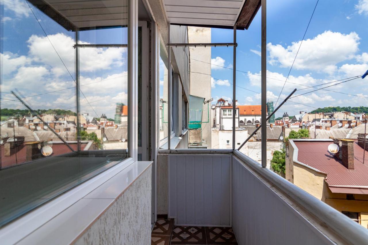 Leogrand Apartments On Svobody Lviv Eksteriør billede
